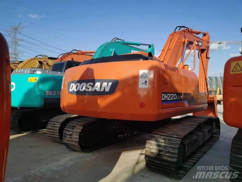 Doosan DH 220 Paletli ekskavatörler