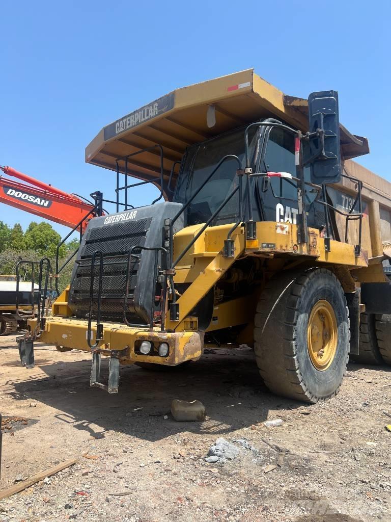 CAT 773F Yol disi kaya kamyonu