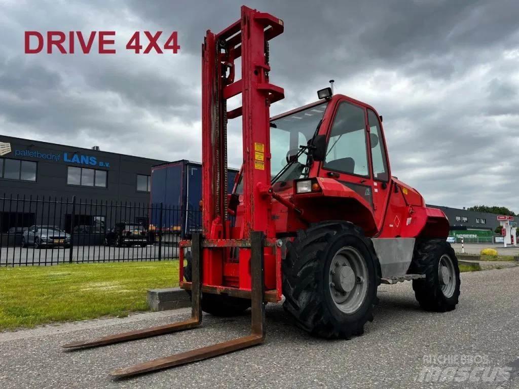 Manitou M30-4 4X4 Arazi tipi forklift