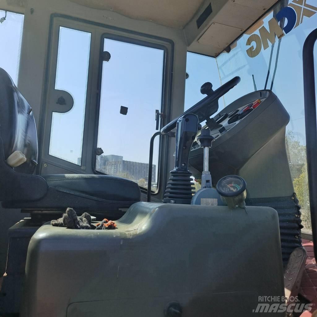 XCMG XS203J Tek tamburlu silindirler