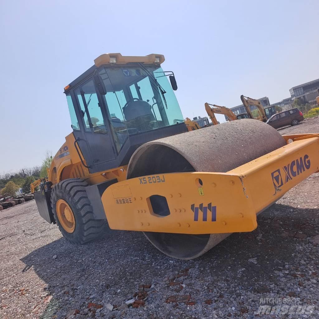 XCMG XS203J Tek tamburlu silindirler