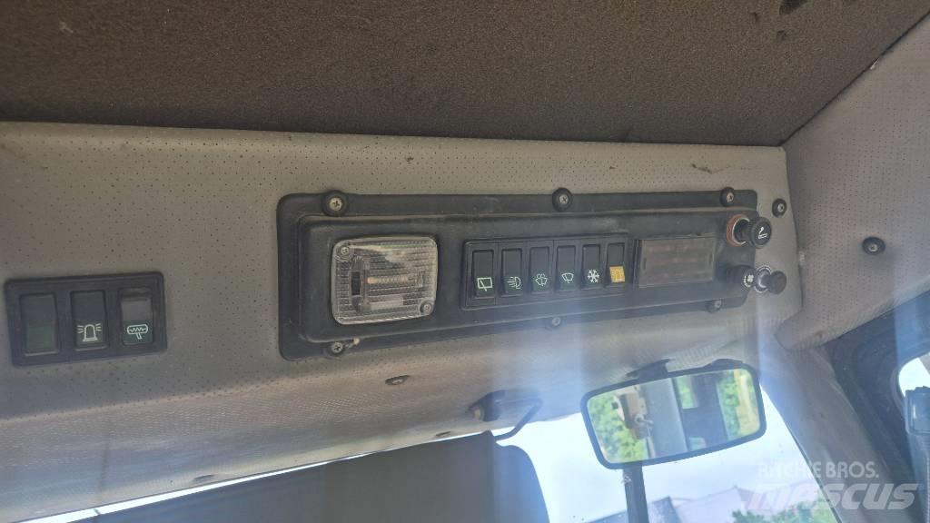 Furukawa 335 Tekerlekli yükleyiciler