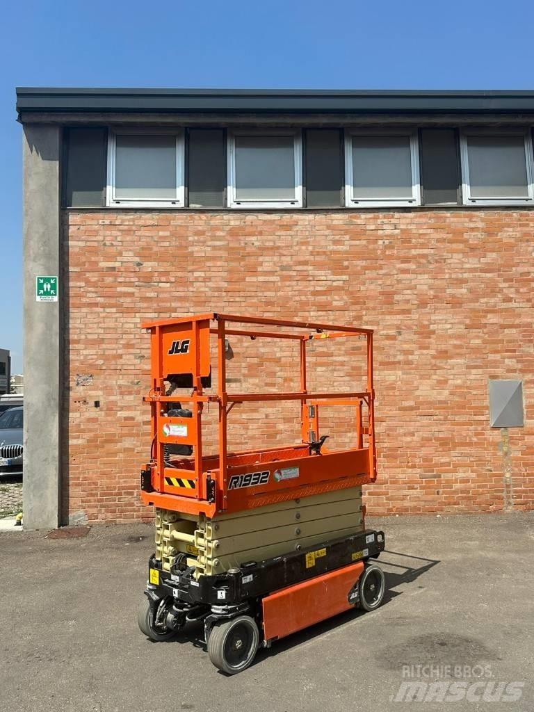 JLG 1932 R Makasli platformlar