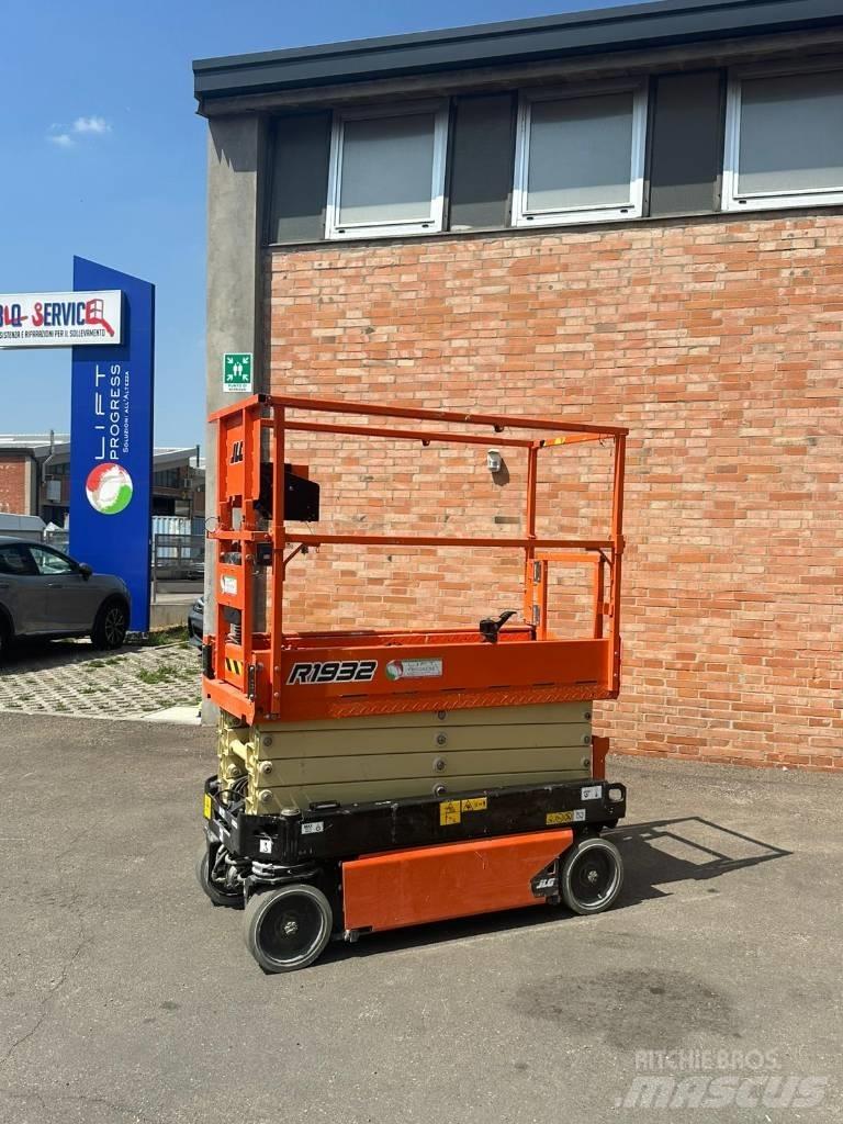 JLG 1932 R Makasli platformlar