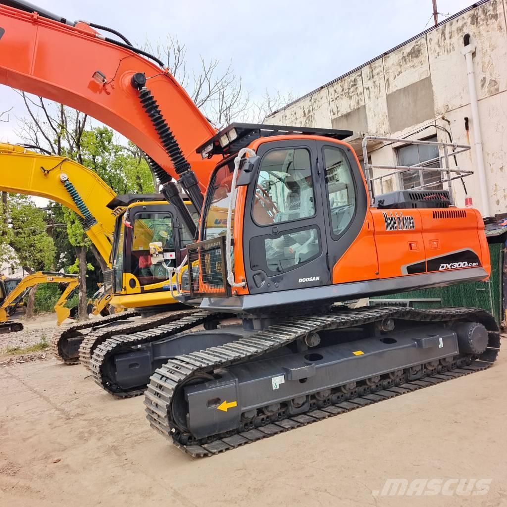 Doosan DX300LCA Paletli ekskavatörler