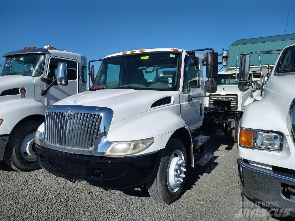 International 4400 Atik kamyonlari