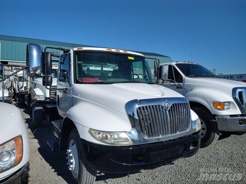 International 4400 Atik kamyonlari