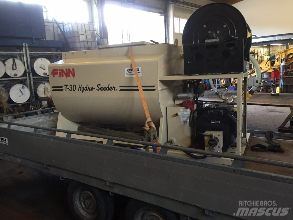 Finn T30 S Diger yol bakim makinalari