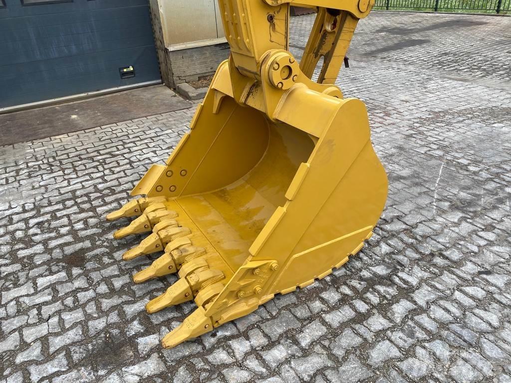 CAT 320D3 Paletli ekskavatörler