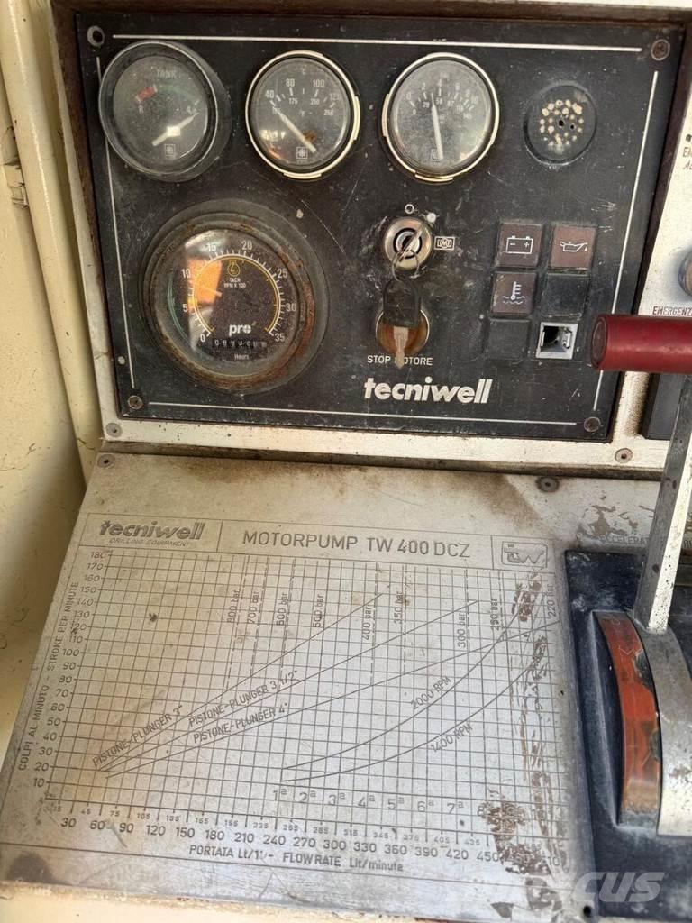  Tecniwell TW 400 Beton pompaları