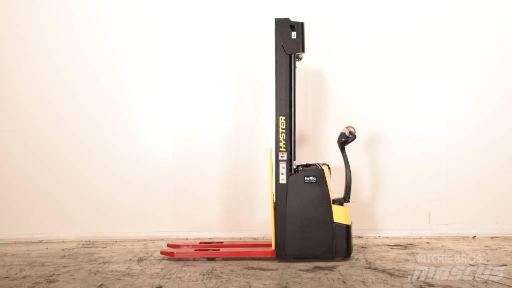 Hyster S 1.2 Yaya kumandali istif makinasi
