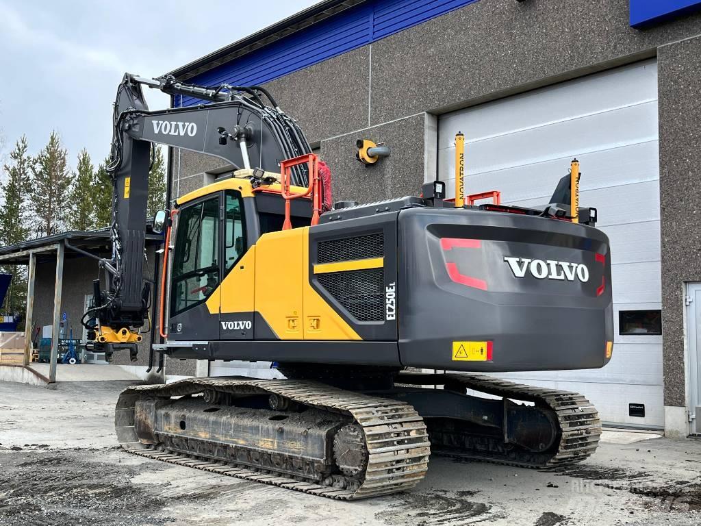 Volvo EC 250 EL Paletli ekskavatörler