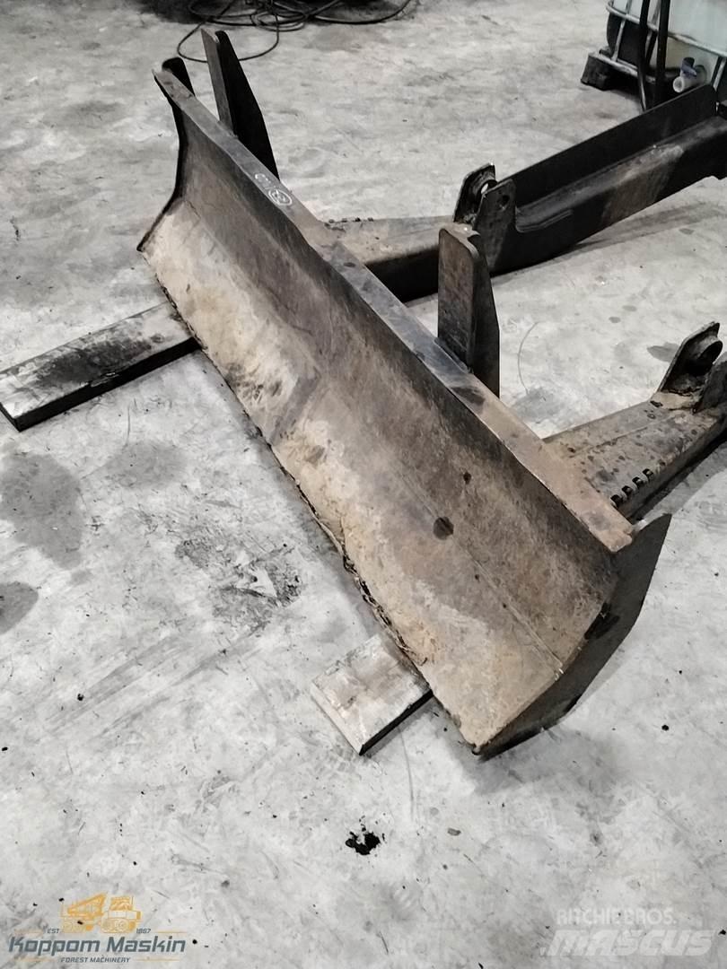 John Deere 1110 Diger parçalar