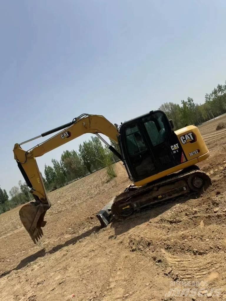CAT 307 E2 Paletli ekskavatörler