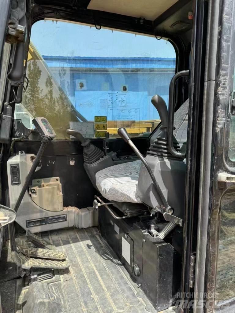 CAT 307 E2 Paletli ekskavatörler