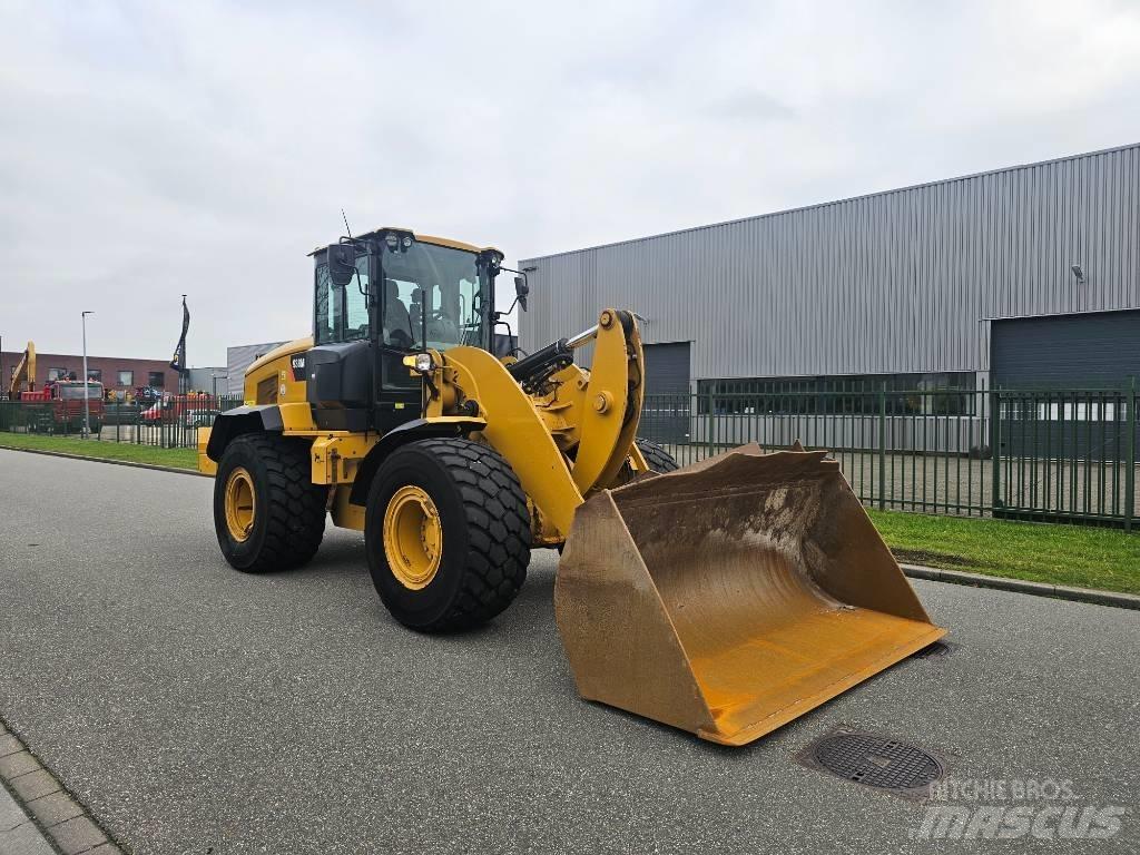 CAT 938 M Tekerlekli yükleyiciler