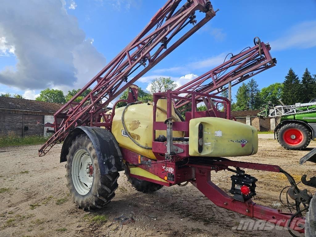 Hardi Commander 2800 Çekilir pülverizatörler