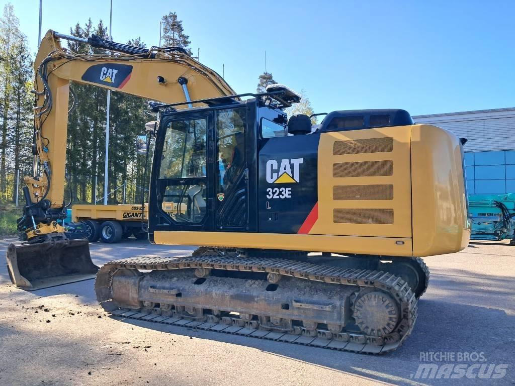 CAT 323 EL Paletli ekskavatörler