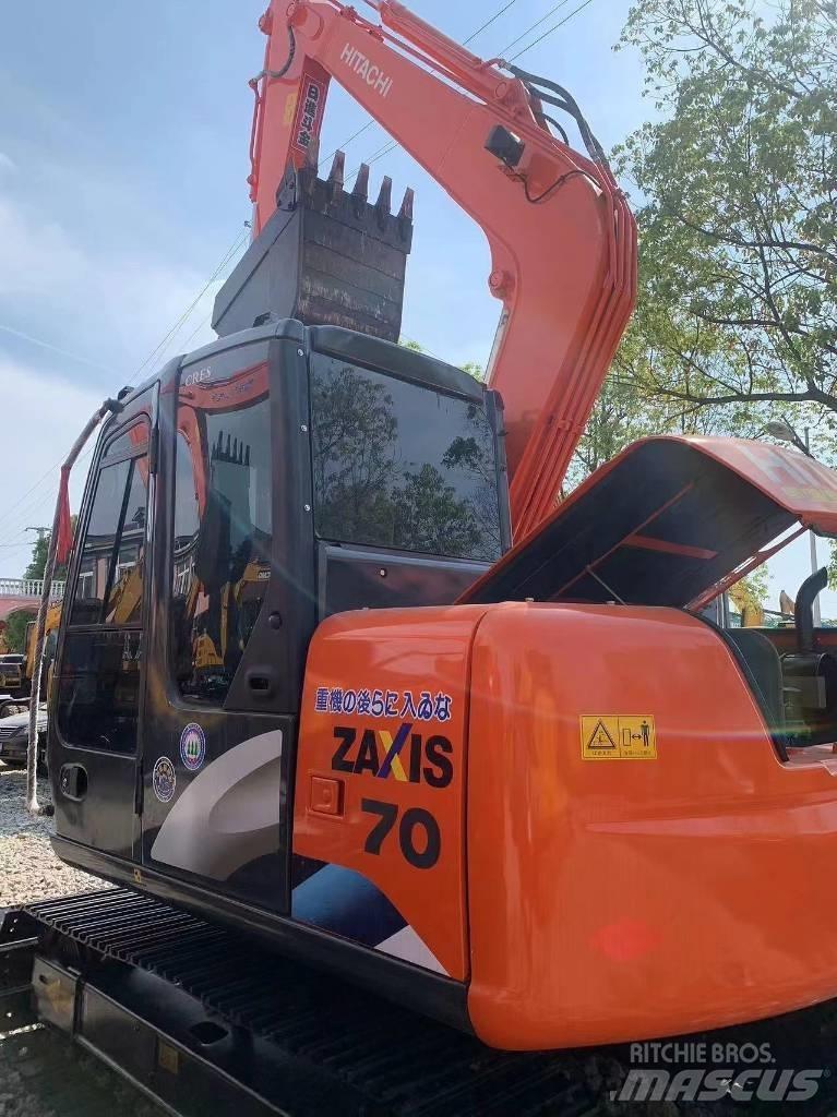 Hitachi ZX 70 Paletli ekskavatörler