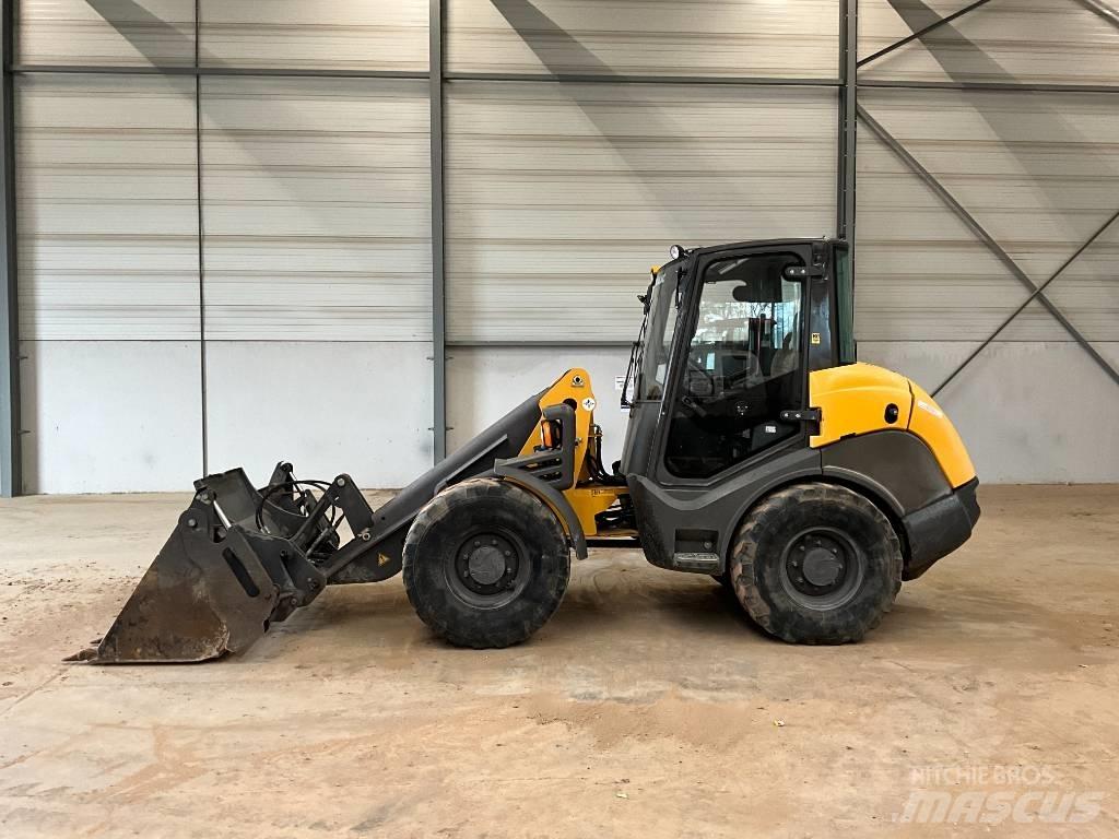 Mecalac AX 850 Tekerlekli yükleyiciler