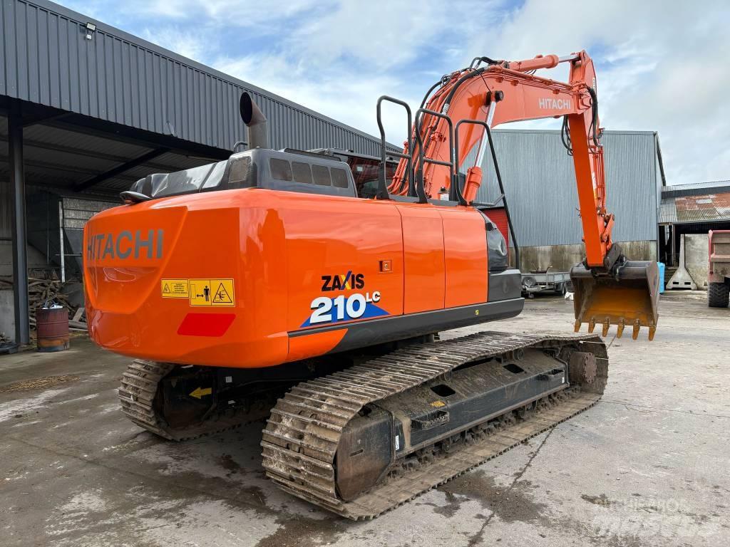 Hitachi 210LC Paletli ekskavatörler