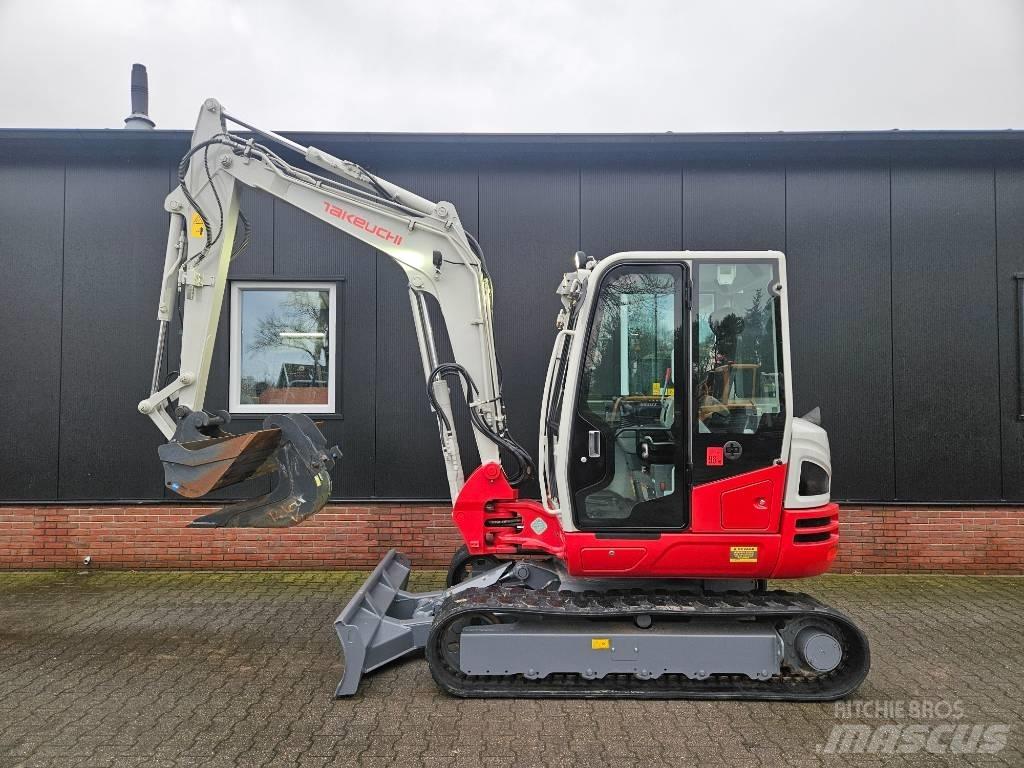 Takeuchi TB250-2 Atık taşıma araçları