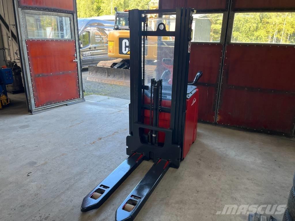 Linde D 14 AP Akülü depo ekipmanları