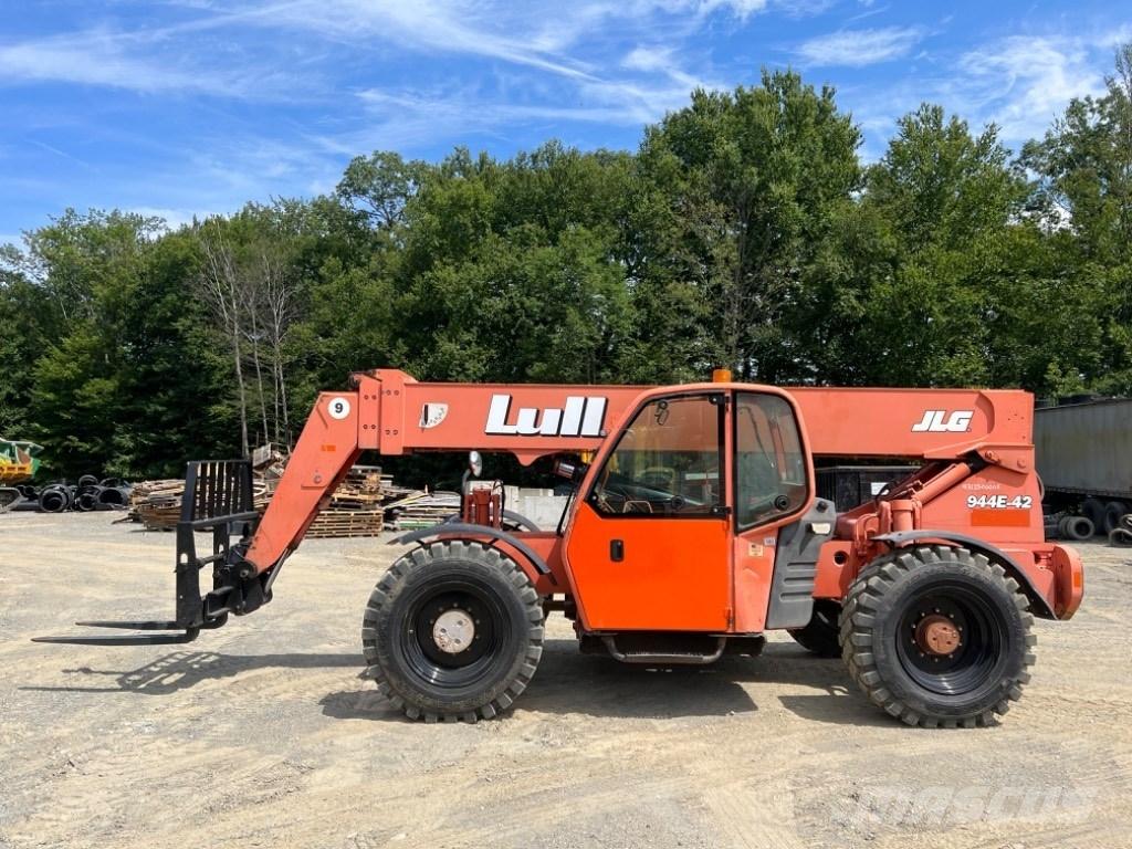 Lull 944E-42 Teleskopik yükleyiciler