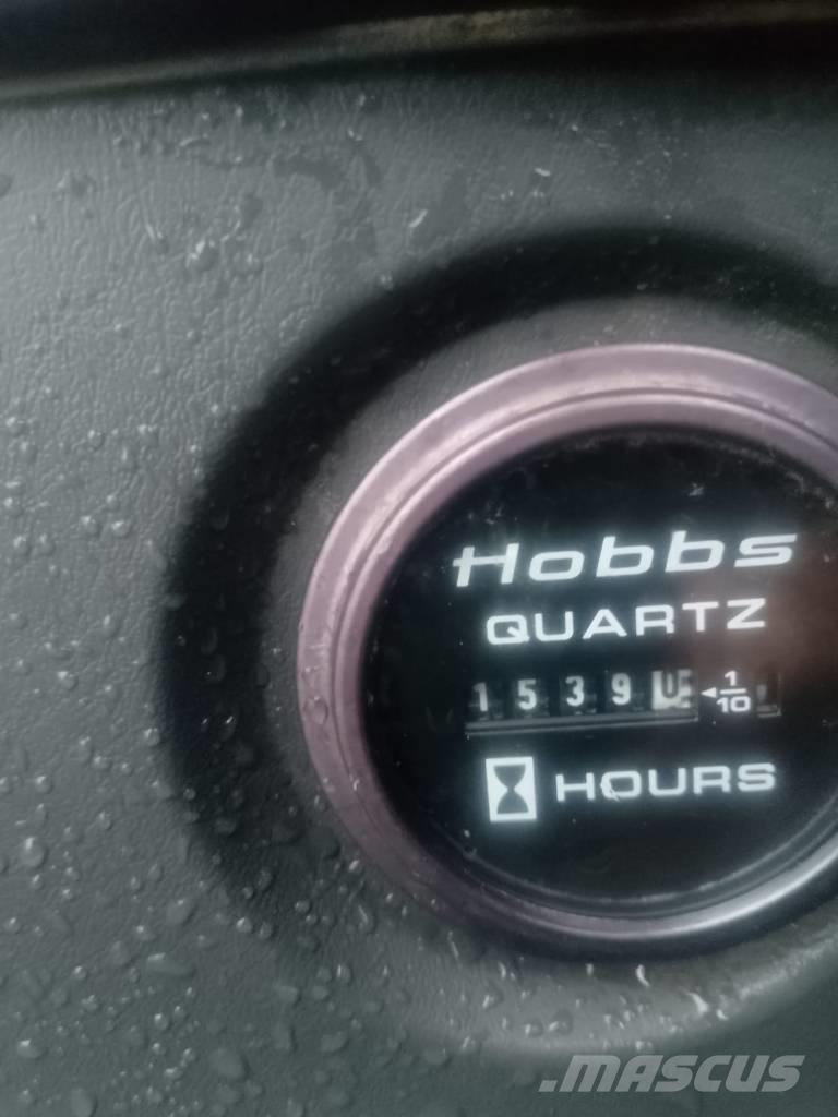 Hyundai 140W-7A Lastik tekerli ekskavatörler