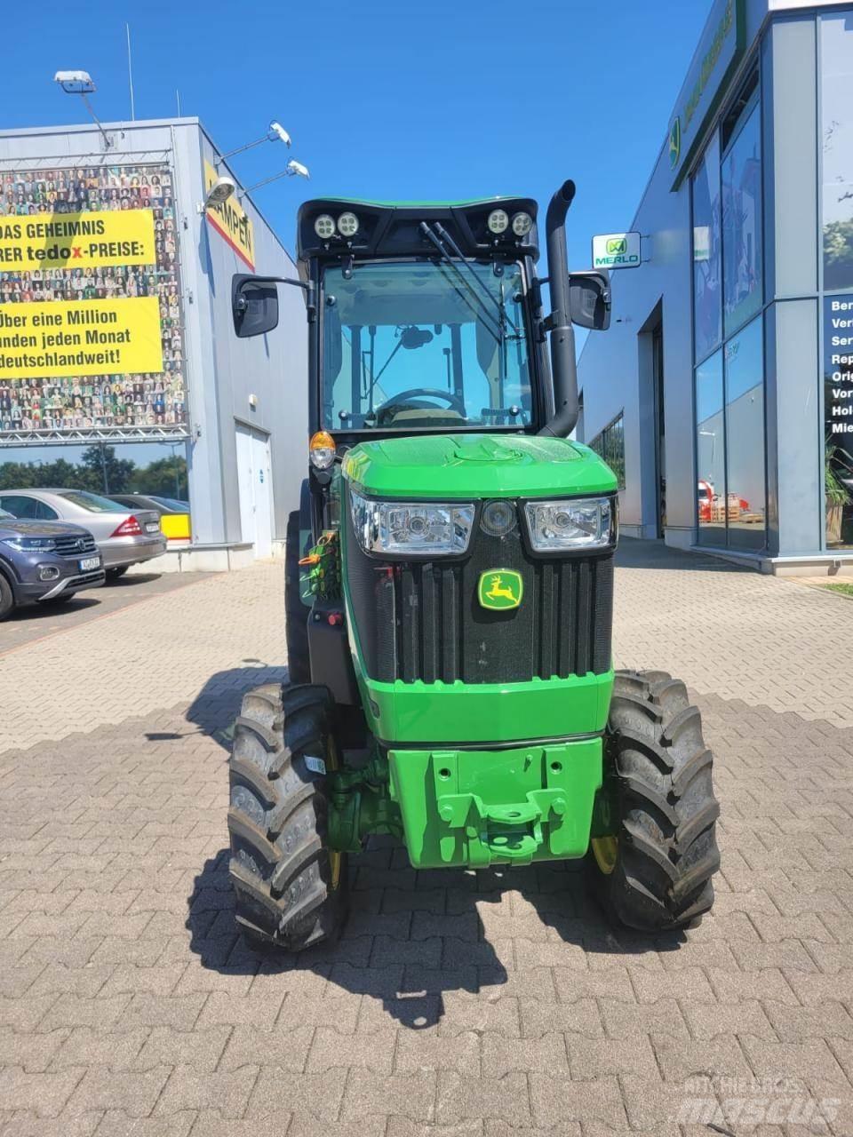 John Deere 5105GV Traktörler