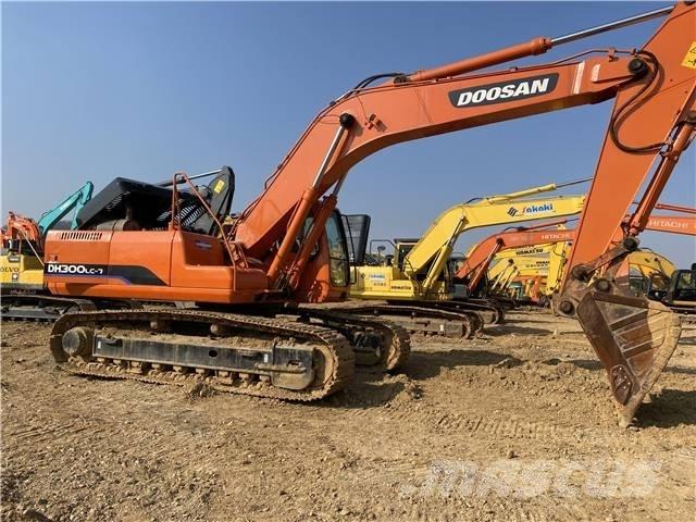 Doosan DH300 Paletli ekskavatörler