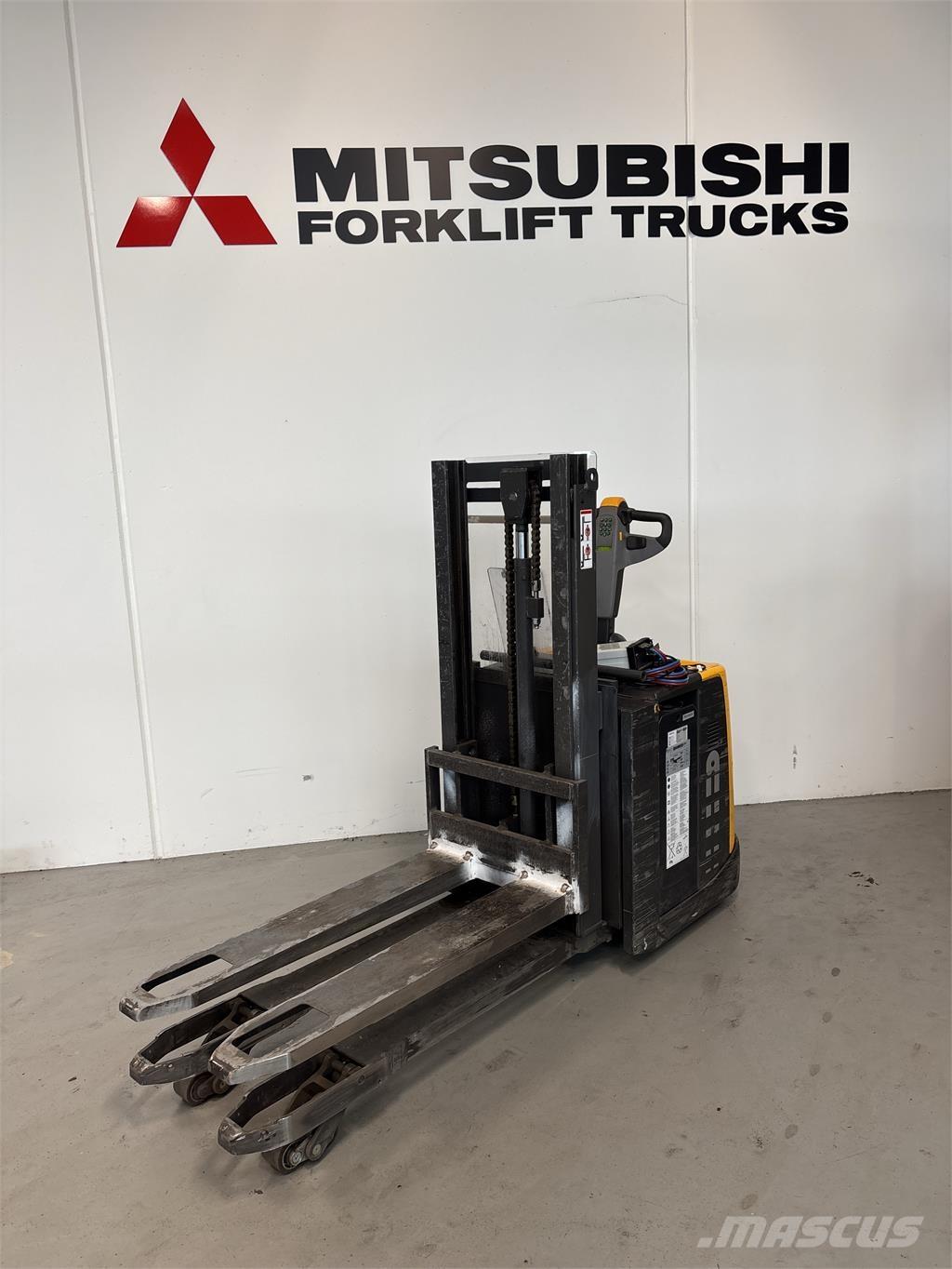 Atlet PDP200 Akülü depo ekipmanları