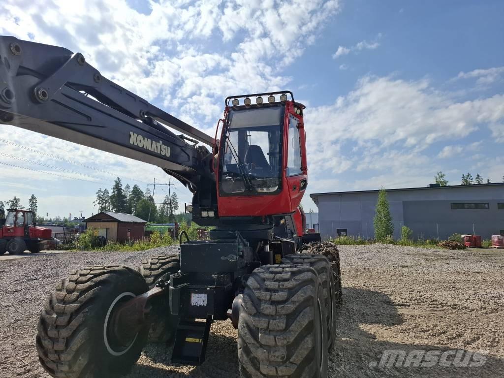 Komatsu 931 XC Biçerdöverler