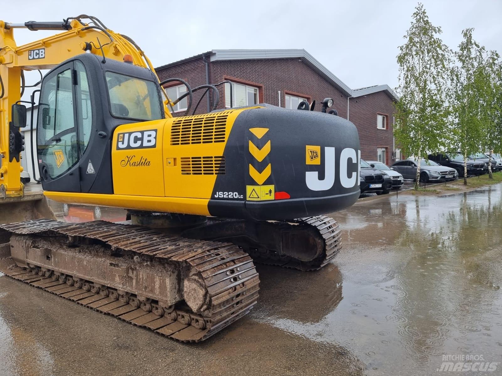 JCB JS 220 LC Paletli ekskavatörler