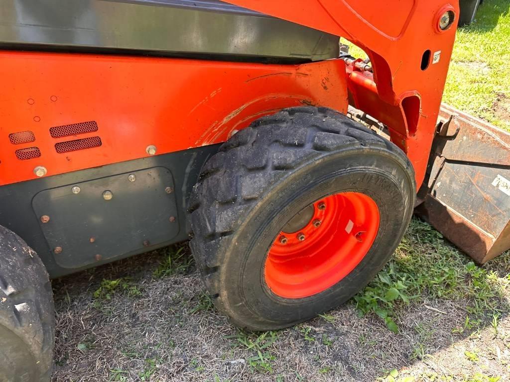 Kubota SSV 75 Skid steer loderler