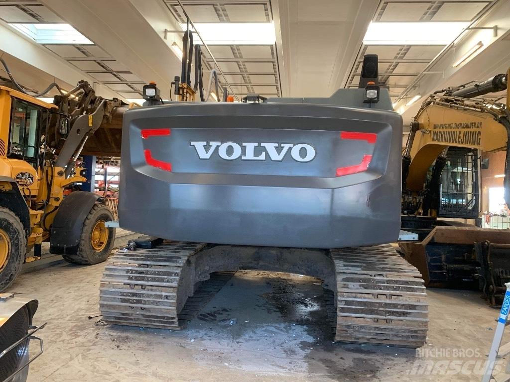 Volvo EC 300 E Paletli ekskavatörler