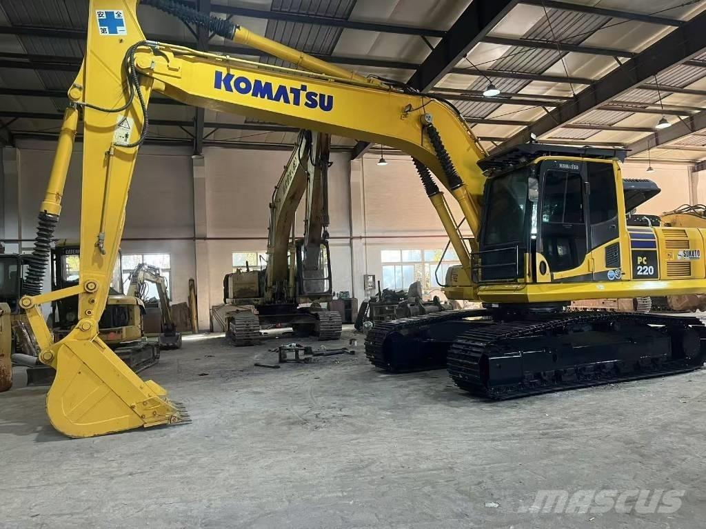 Komatsu PC 220-8N1 Paletli ekskavatörler