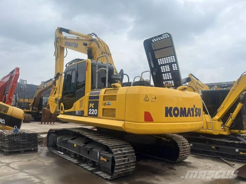 Komatsu PC 220-8N1 Paletli ekskavatörler