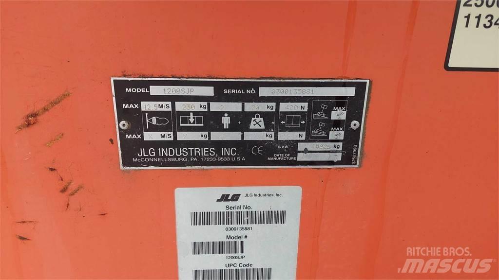 JLG 1200SJPG Teleskopik personel platformları