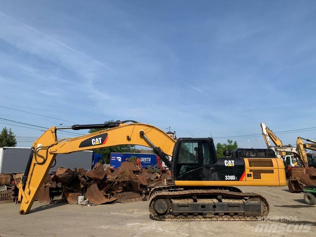 CAT 336D2 Paletli ekskavatörler