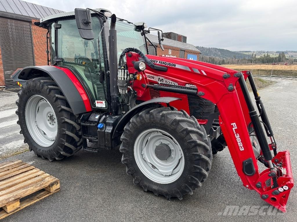 Massey Ferguson 5713 Traktörler