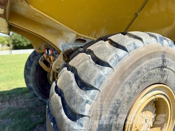 CAT 745 Belden kirma kaya kamyonu