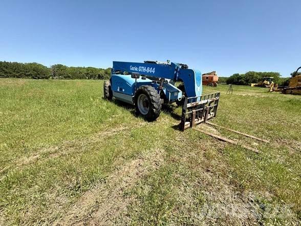 Genie GTH844 Teleskopik yükleyiciler