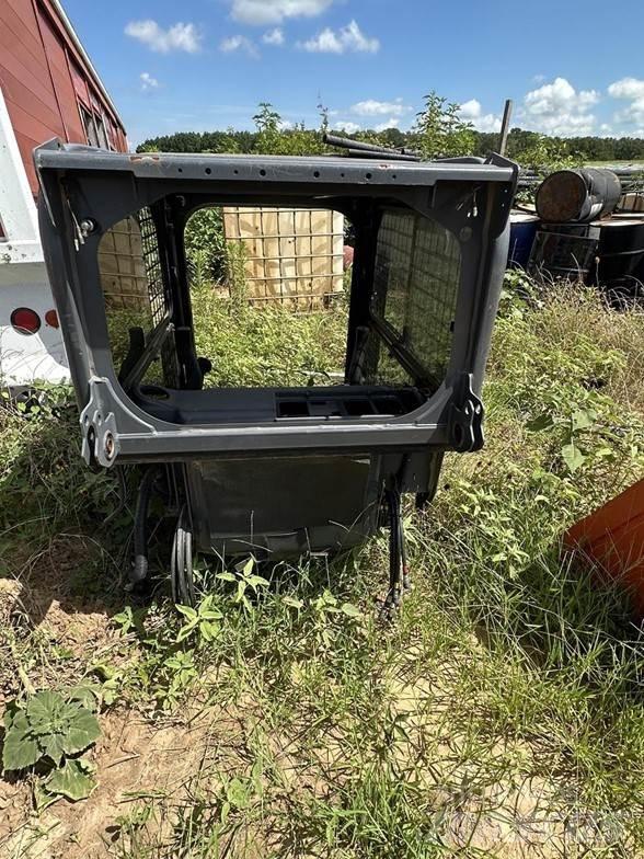 Kubota SVL Kabin