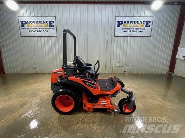 Kubota ZD1211L Sıfır dönüşlü çim biçme makineleri