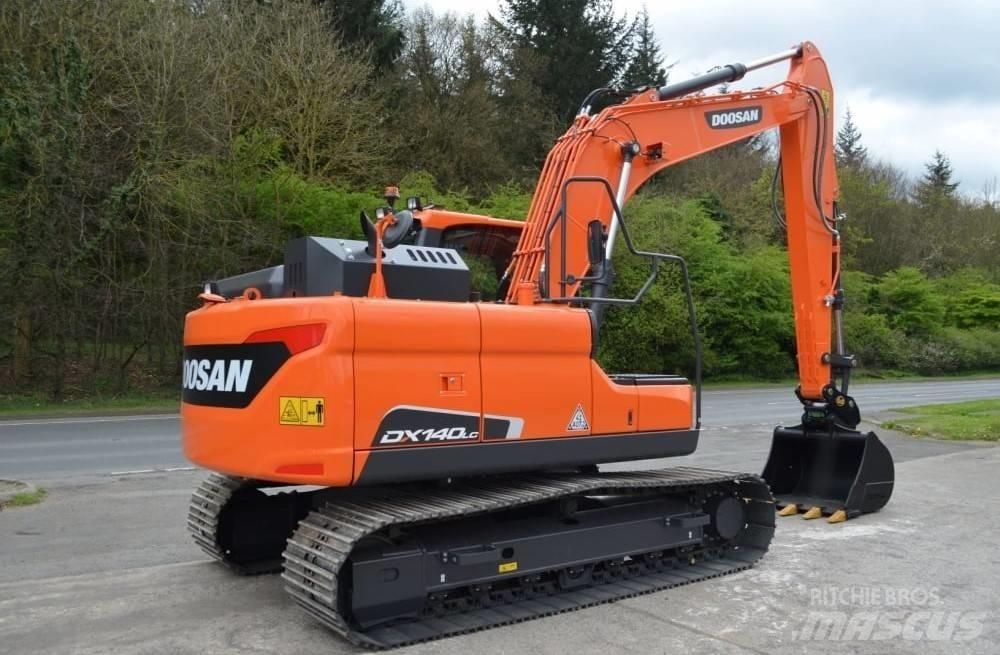 Doosan DX 140 LC-5 Paletli ekskavatörler