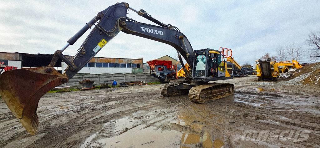 Volvo EC 300 EL Paletli ekskavatörler