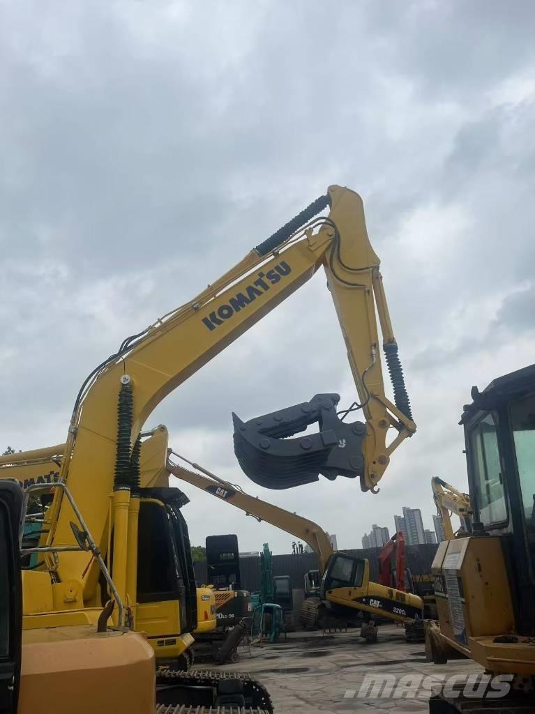 Komatsu PC 240 Paletli ekskavatörler