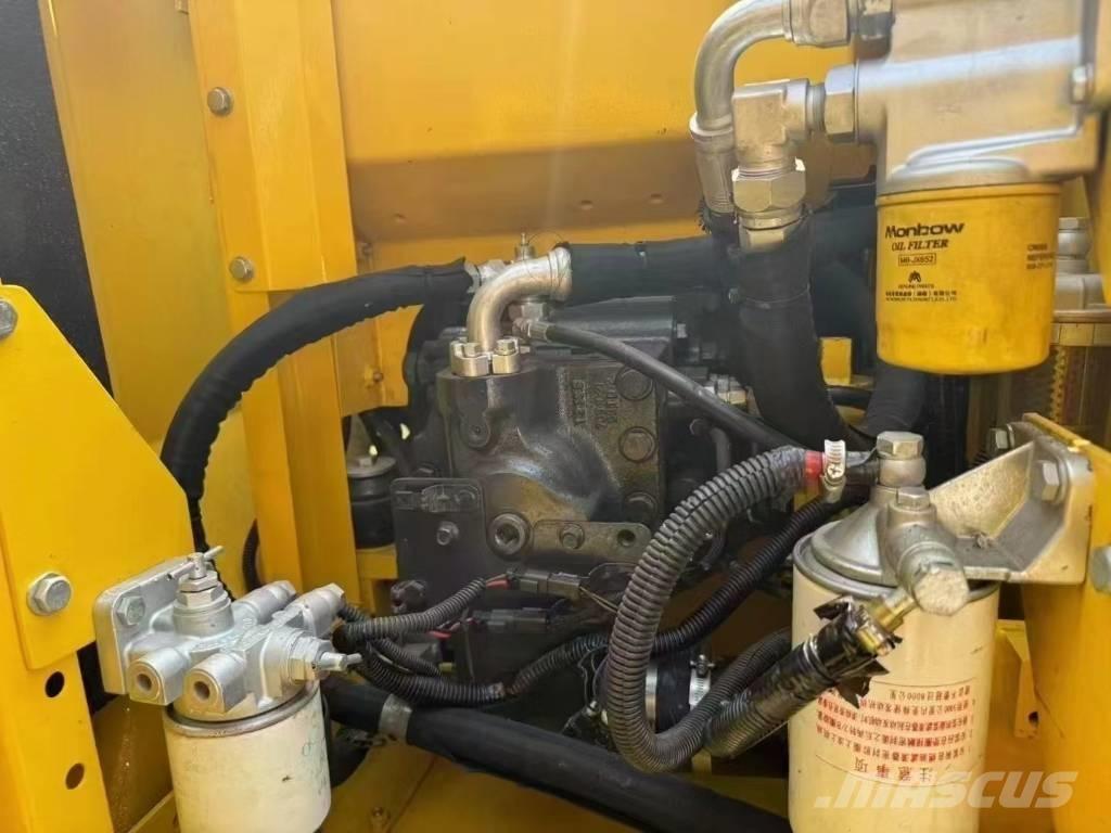 Komatsu PC 130 Paletli ekskavatörler