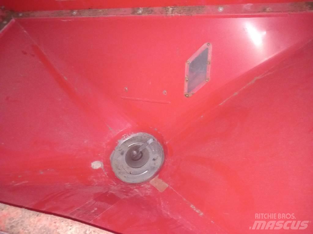 Kuhn MDS 732 M Sıvı gübre serpme makineleri